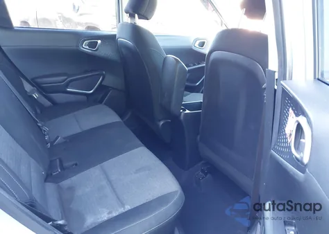 2020 Kia Soul S z USA, uszkodzony, nr VIN KNDJ23AU2L7734975